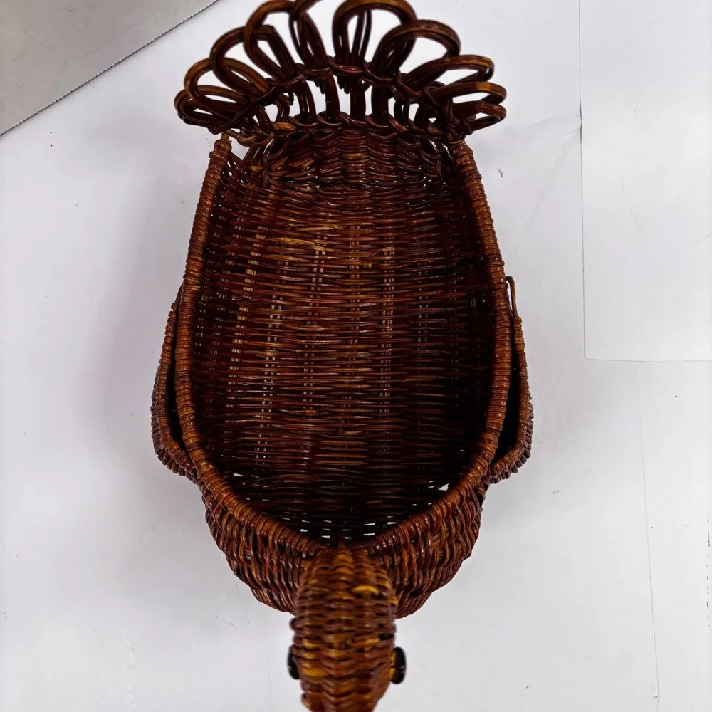Vintage Woven Wicker Turkey Basket Thanksgiving Holiday Decor‎ Dark Brown Rustic